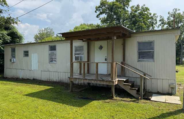 2 Bedroom / 1 Bath Single wide for Rent – Irvin St, Live Oak, FL photos photos