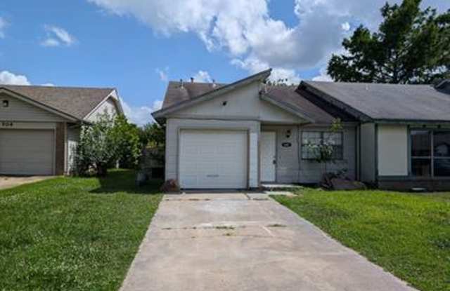 3 Bedroom Duplex in the Heart of Glenpool photos photos