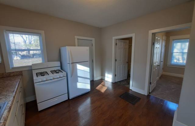 2 Bedroom, 1 Bathroom Home Gallery 3