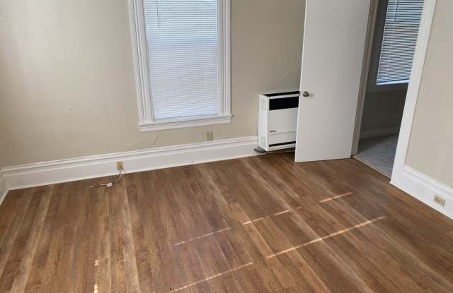 Charming 1-Bedroom, 1-Bathroom Ground Floor Apartment Gallery 3