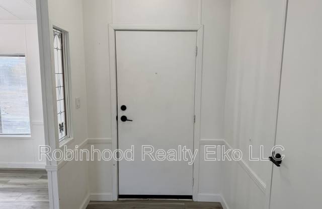 579 Brent Drive Gallery 3