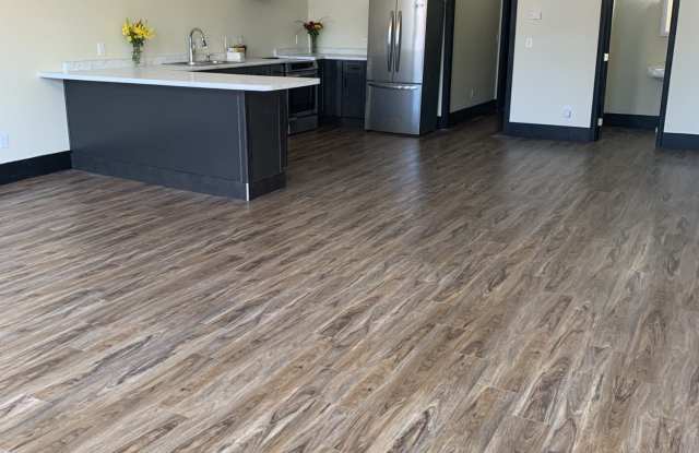 103 1/2 Main Street photos photos