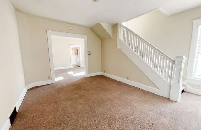 940 S 15th St photos photos