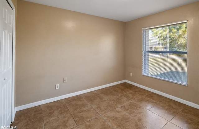 5107 25th Street SW Gallery 4