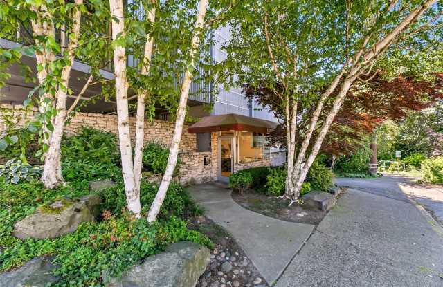 Spacious 1 bed/1bath. Heat included in rent! Off Street parking included. photos photos Spacious 1 bed/1bath. Heat included in rent! Off Street parking included. photos photos