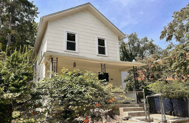 1624 Madison Avenue photos photos