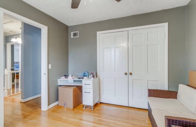 838 Gardendale Drive photos photos