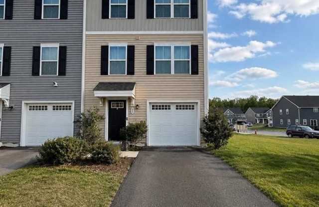 14 SNICKERS CT photos photos