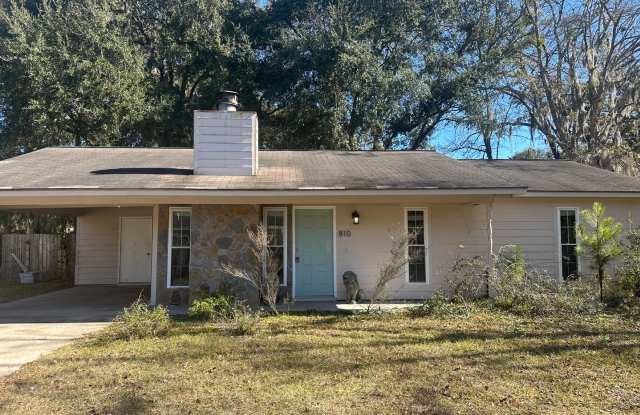 Available Now - 810 Spanish Oak Drive, Hinesville, GA 31313