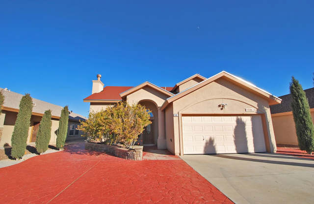 Vibrant 2-Story Home w/ Refrigerated Air for rent photos photos