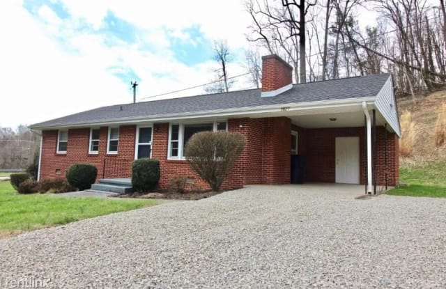 5621 Bridlewood Dr - 5621 Bridlewood Drive, Cave Spring, VA 24018