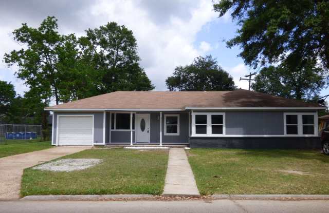 1030 Clairmont photos photos