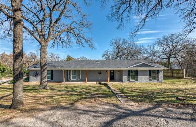 3063 Trailwood Drive E - 3063 Trailwood Drive, Briaroaks, TX 76028