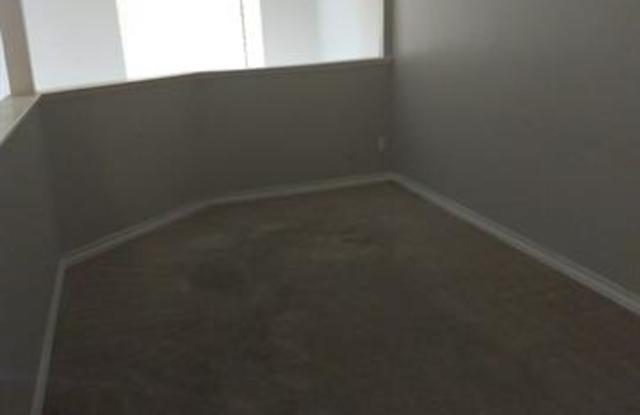 1708 E Parker Road Gallery 4