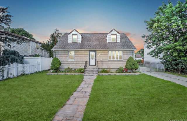 308 New S Road - 308 New South Road, Hicksville, NY 11801