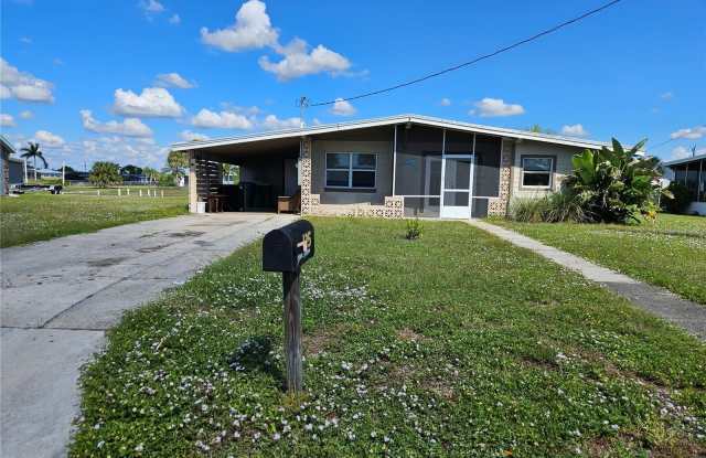 125 POINSETTIA CIRCLE NE photos photos