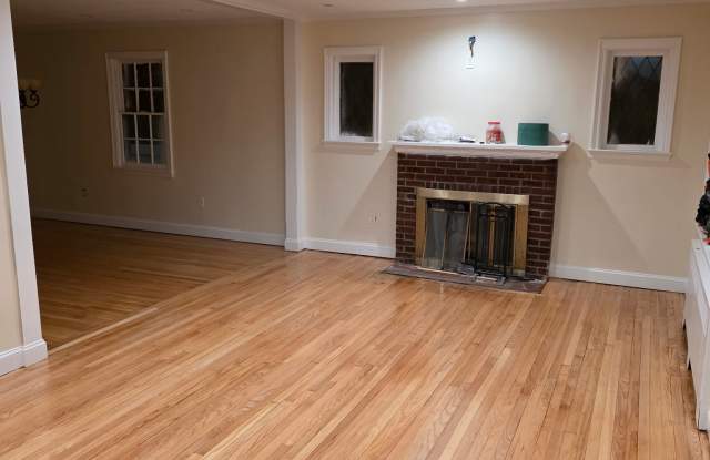 109 Beverly Road - 109 Beverly Road, Hempstead, NY 11550