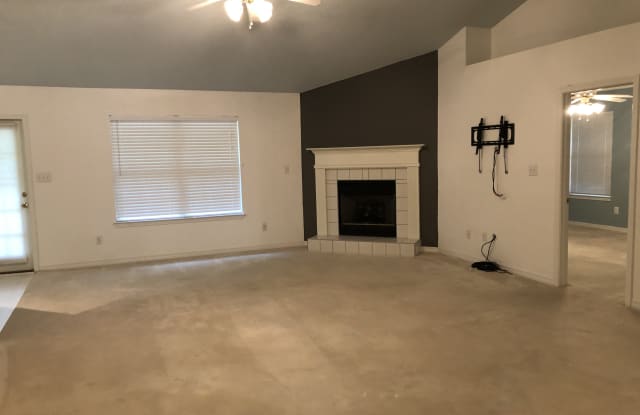 21083 Emperor Phillips Ln Gallery 2
