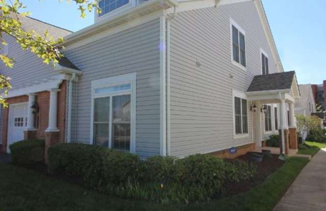 8974 Yellow Daisy Pl, Lorton VA - 8974 Yellow Daisy Place, Laurel Hill, VA 22079