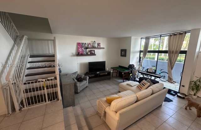 3003 NE 183rd Ln Gallery 2