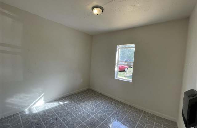 113 WASHINGTON AVENUE - 113 Washington Avenue, Lake Wales, FL 33853