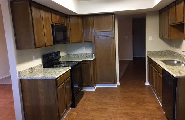 1726 Hartford Dr Gallery 4