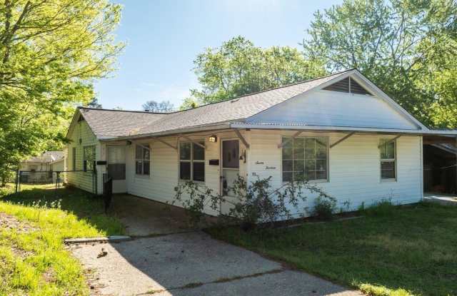 713 Oakwood photos photos