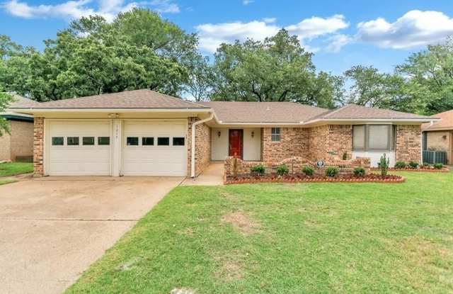 1215 San Marcos Drive - 1215 San Marcos Drive, Arlington, TX 76012