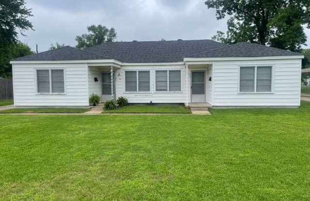 Charming and Spacious! Hurry Wont Last Long! photos photos