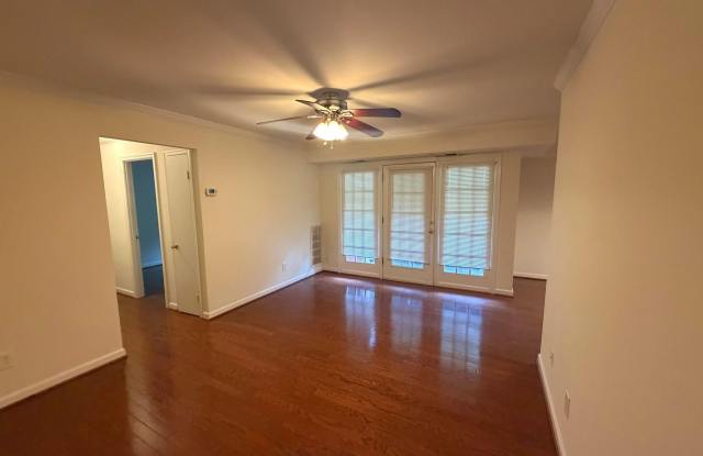 3814 LYNDHURST Drive Gallery 2