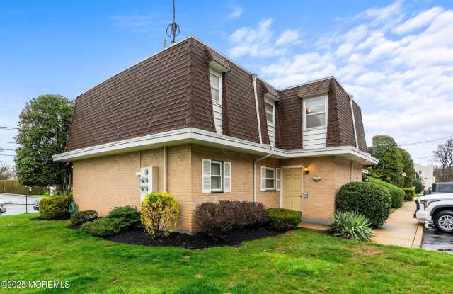 321-323 Shore Drive photos photos