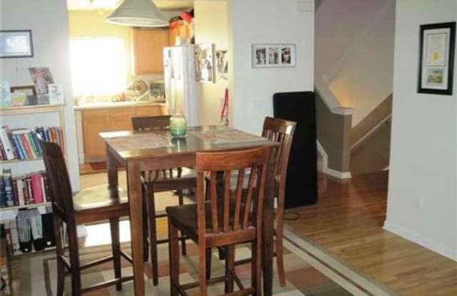 2 bedrooms, 2.5 bathrooms, 1 car garage, Immediate Occupancy Gallery 4