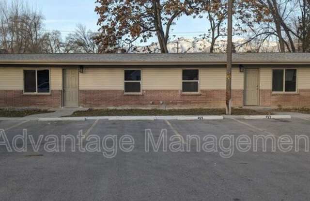 469 E Elm Street photos photos