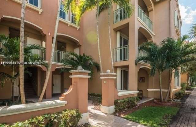 6540 NW 114th Ave photos photos