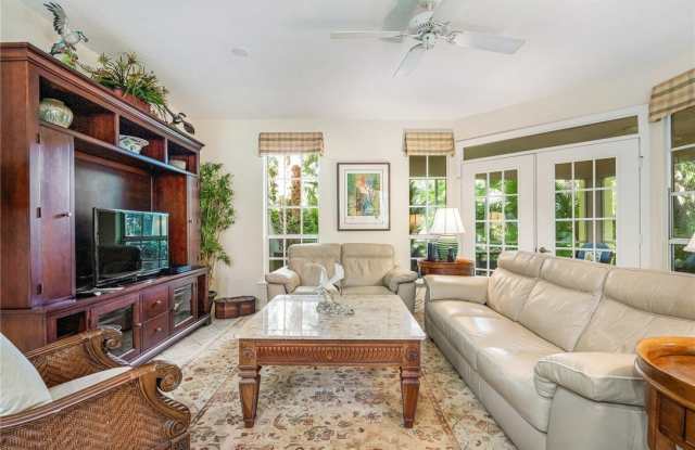 1385 Winding Oaks Circle W Gallery 4