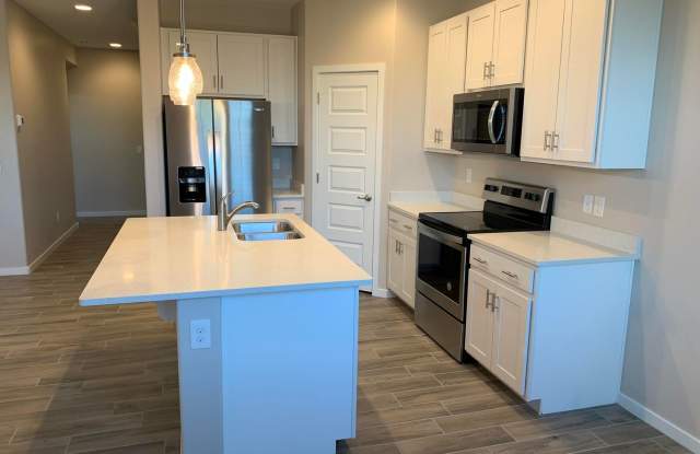 Unique opportunity! Rent a updated townhome in Tempe!! Gallery 4