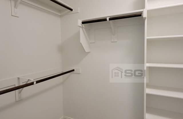 817 Evergreen St photos photos