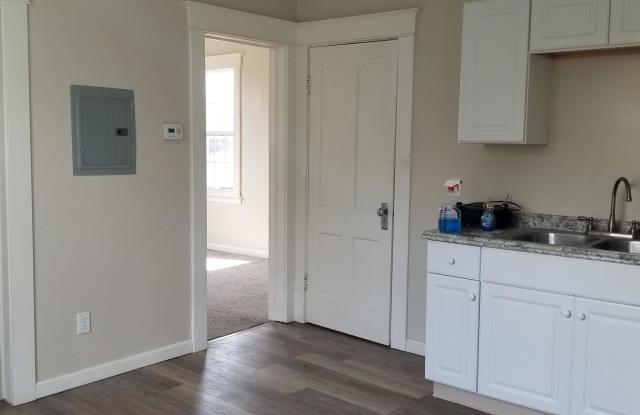 858 West Ave - Upper Rear photos photos