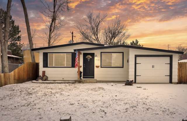 1720 S Taggart St photos photos