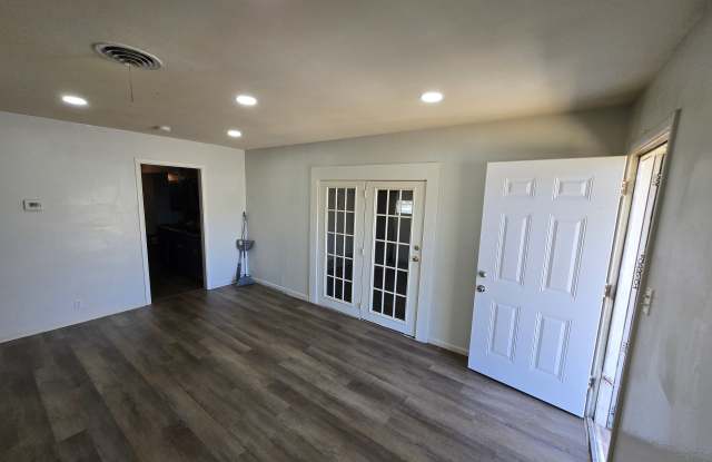 921 Leeper Drive Gallery 2