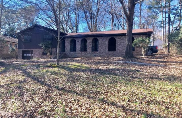 667 Kingswood Court - 667 Kingswood Court, Lithia Springs, GA 30122