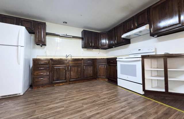 48 Main Street unit: 3 photos photos