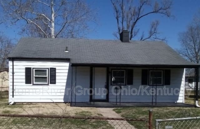 607 16th Ave - 607 16th Avenue, Middletown, OH 45044