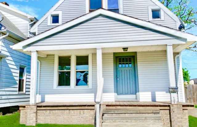 3 Bed 1 Bath - 4312 Packard Road, Toledo, OH 43612