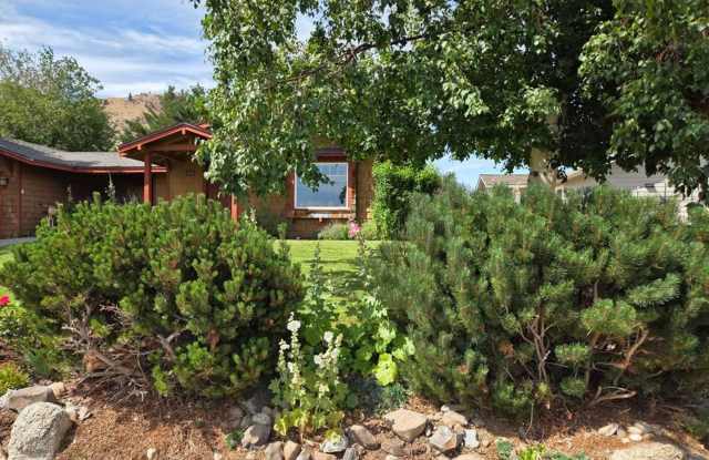 ***MOVE IN SPECIAL*** Adorable 2 bedroom house for rent in quiet Entiat! Gallery 3