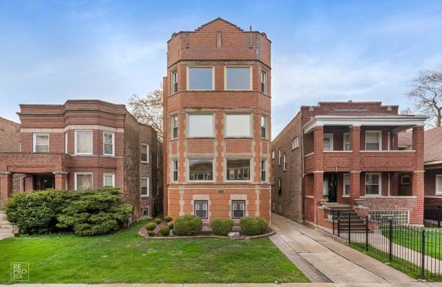 7751 S Saginaw Avenue photos photos