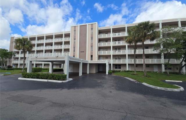 8735 Ramblewood Dr photos photos