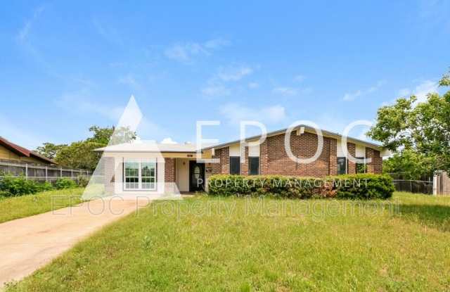 1101 Swope Dr photos photos