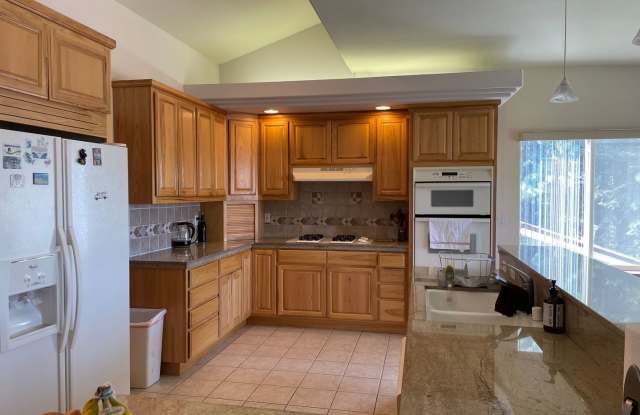 Beautiful 2 bedroom home with expansive living space and great views! photos photos