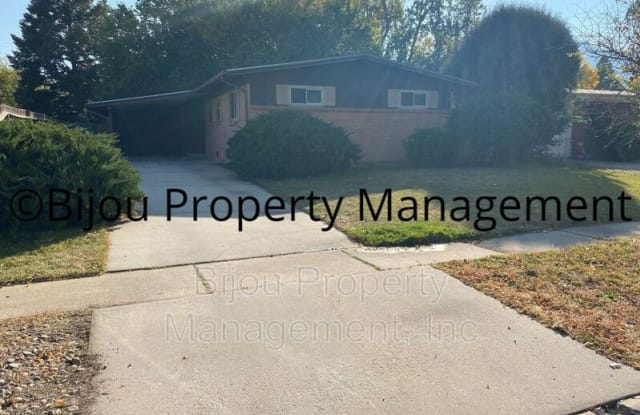 916 Westmoor Dr - 916 Westmoor Drive, Colorado Springs, CO 80904